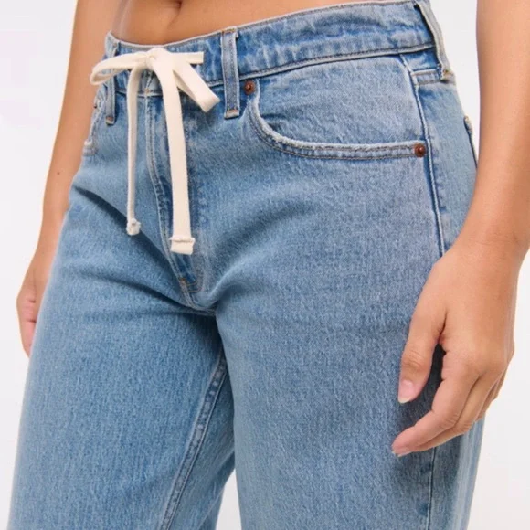 Abercrombie & Fitch Curve Love Low Rise Baggy Jeans Womens 34 Regular NWT - Picture 3 of 10